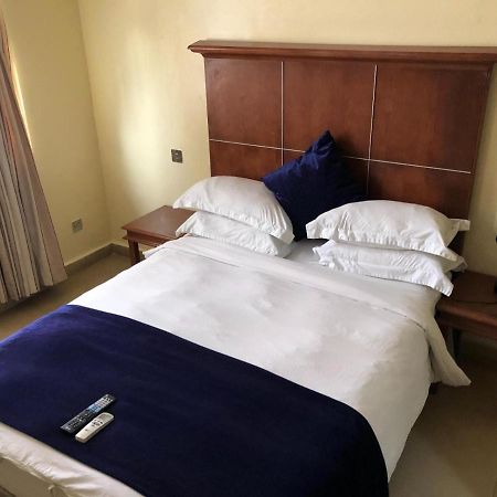 Westwood Hotel Ikoyi Лагос Экстерьер фото